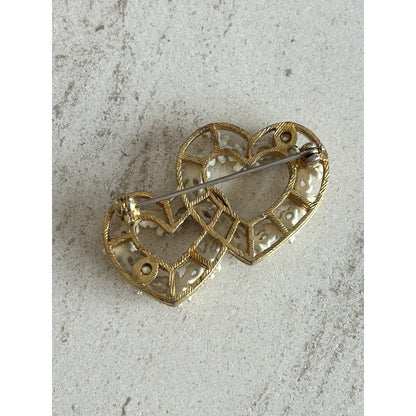 Double Heart Daisy Flower Enamel Brooch Pin with White Gold Yellow Metal Accent