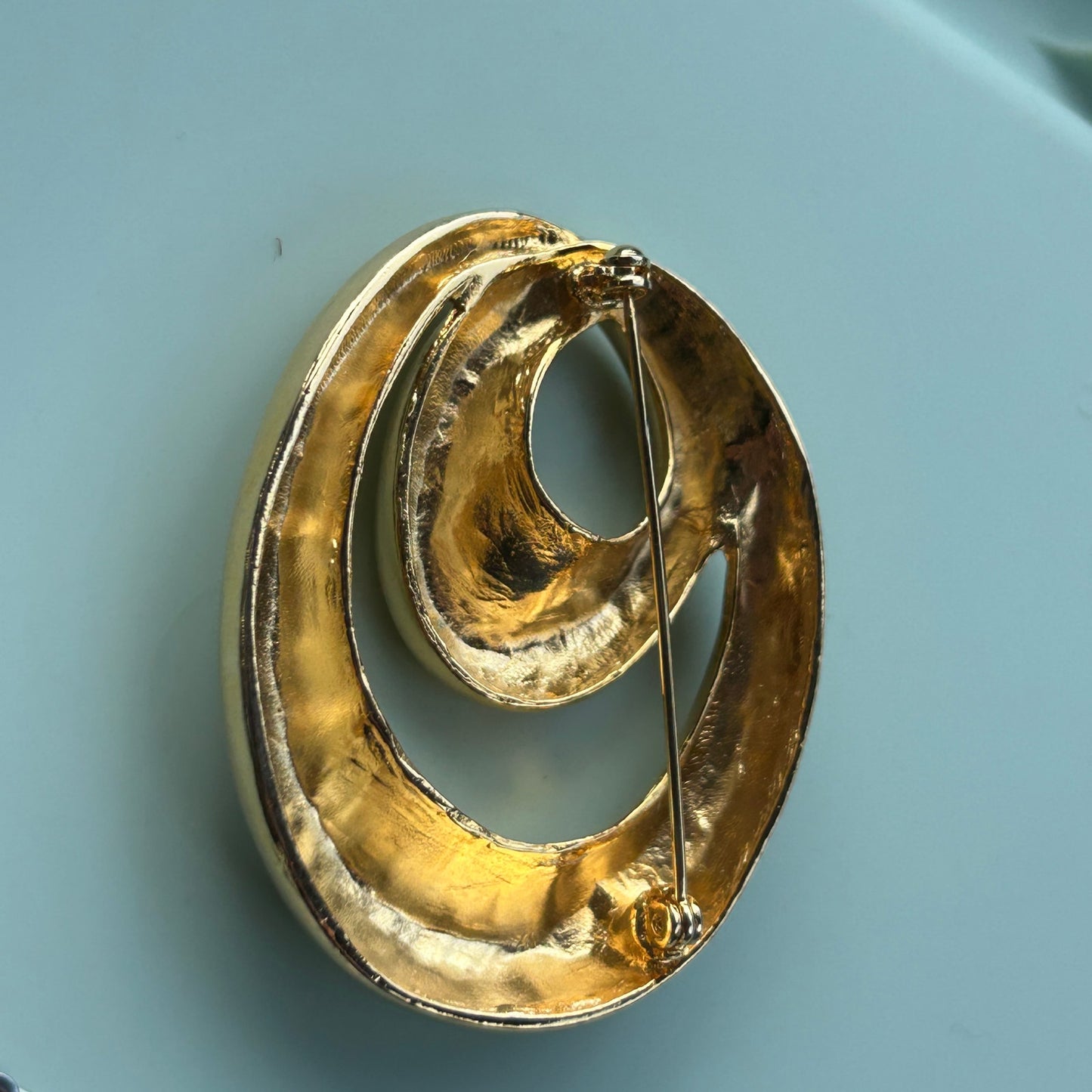 Vintage Monet Gold Tone Nested Oval Brooch | Polished Abstract Concentric Hoop Pin | Mid-Century Modern