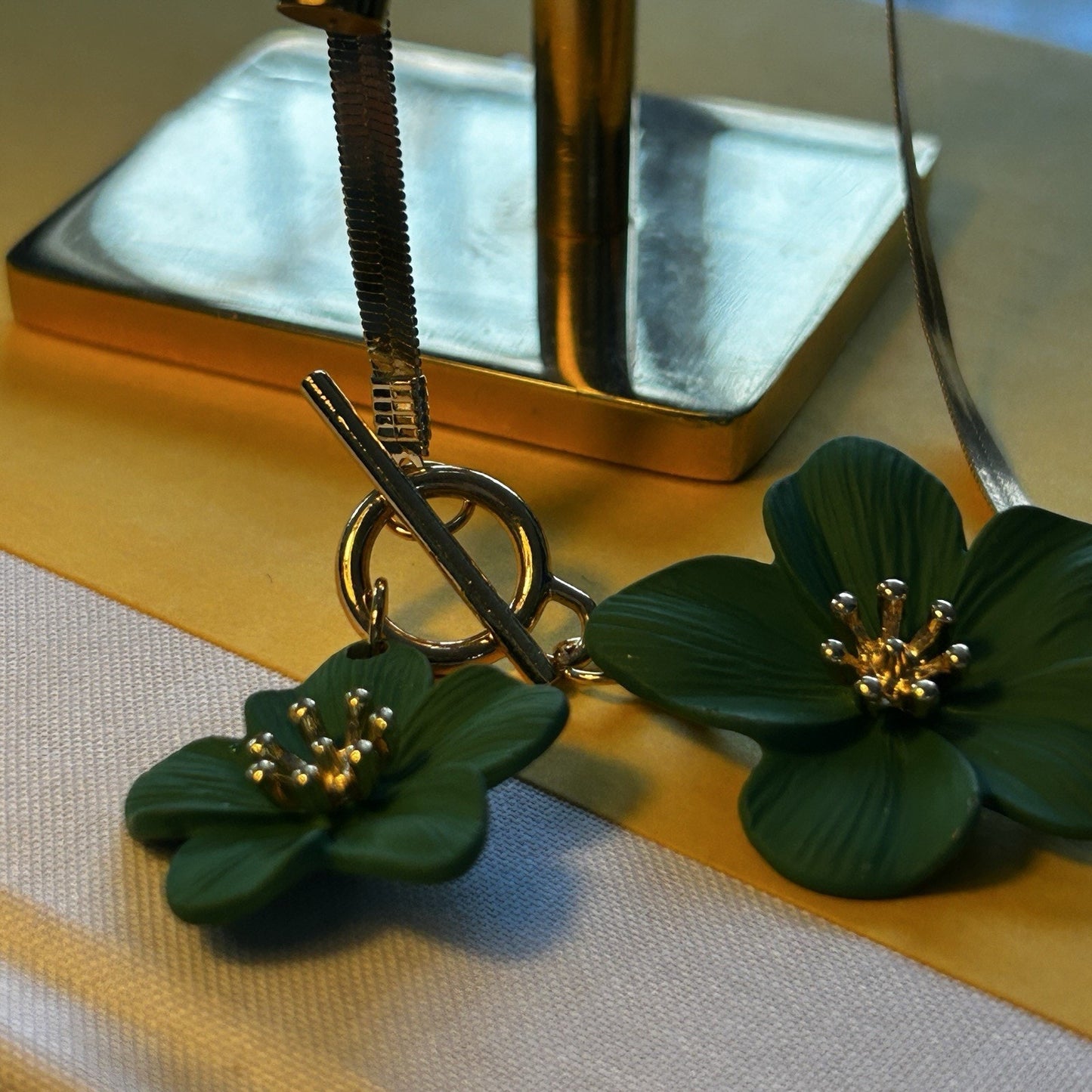 Green Floral Snake Chain Necklace with Toggle Closure and Flower Pendant