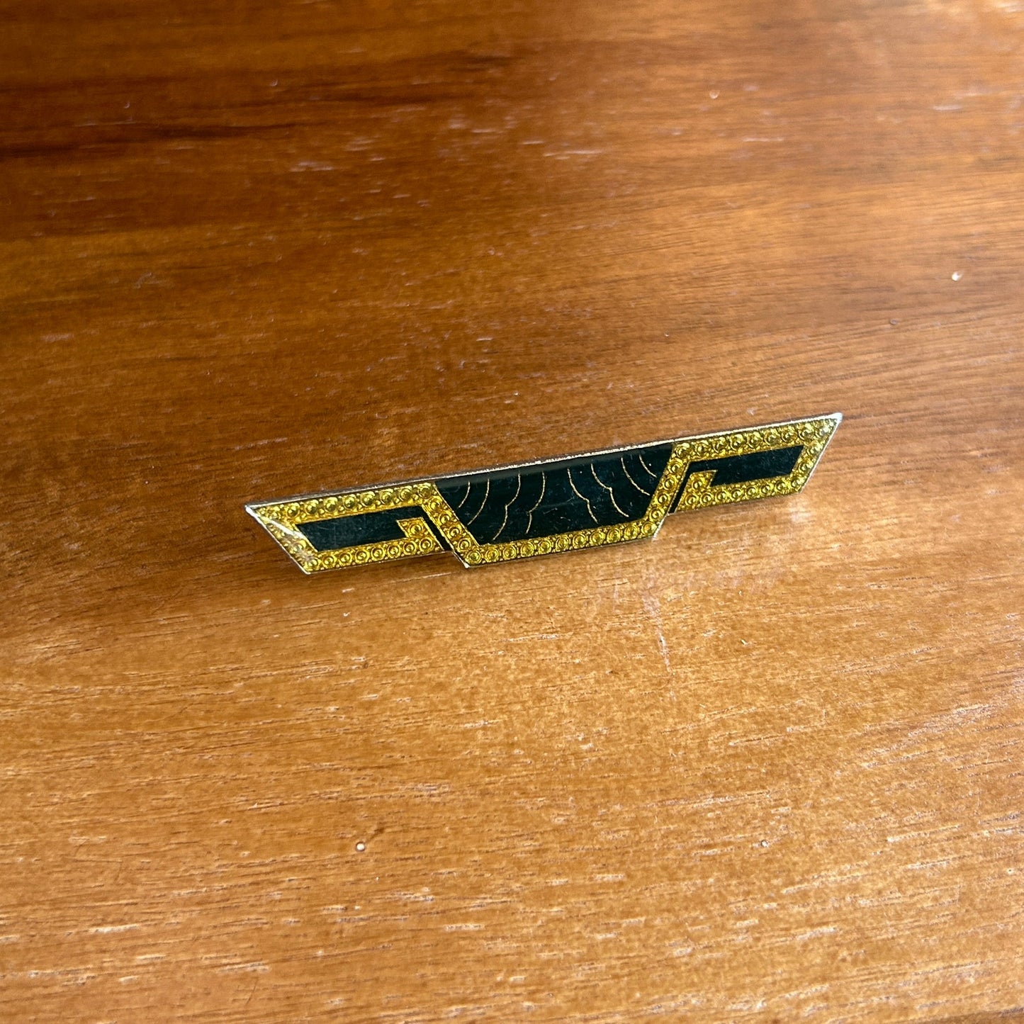 Vintage Art Deco Geometric Bar Brooch | Black Enamel & Gold Tone Swirl Pin