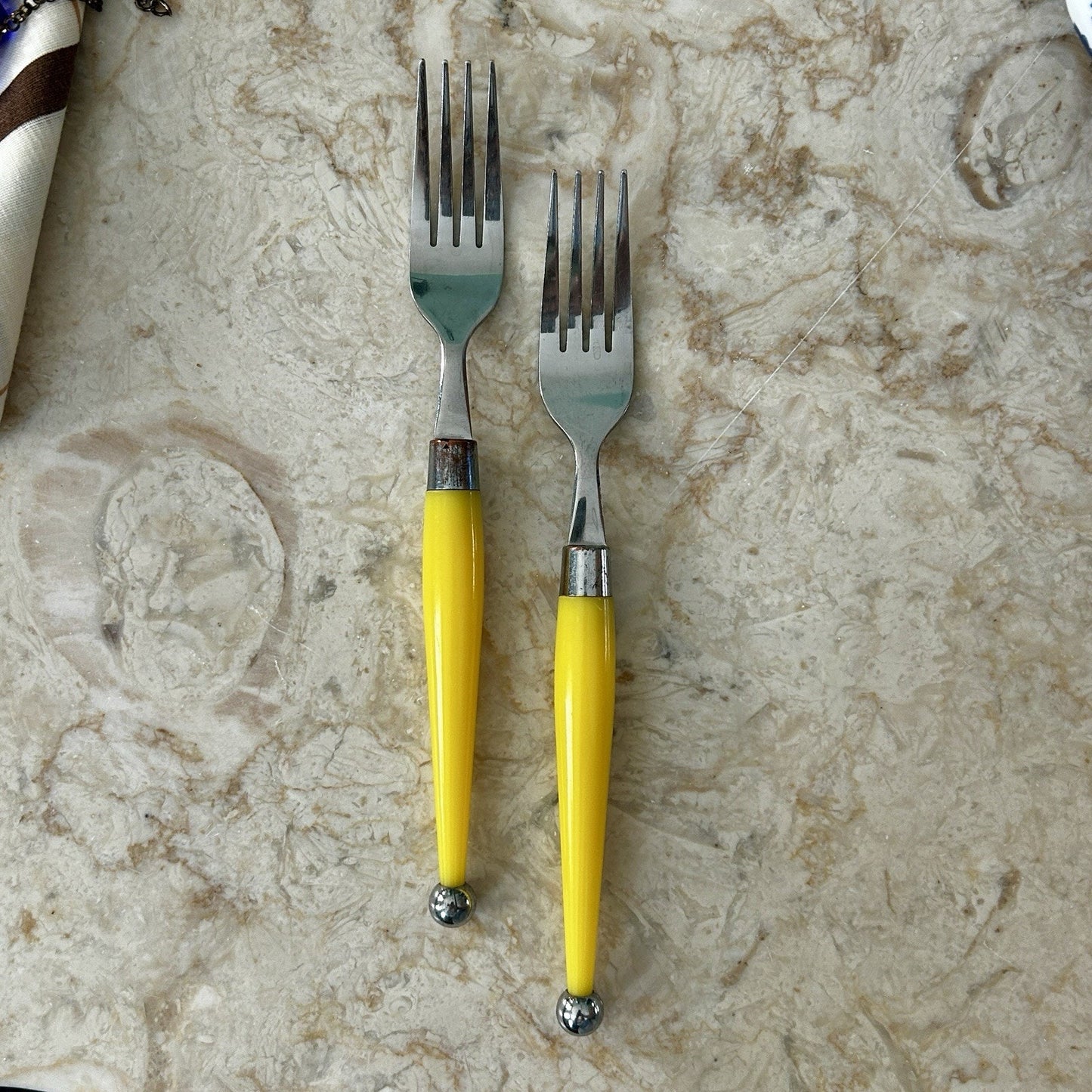Contemporary Yellow Handle Stainless Steel Forks Set, Reusable, Glossy Finish