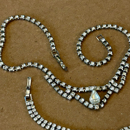 Vintage Silver Tone Rhinestone Necklace & Bracelet Set