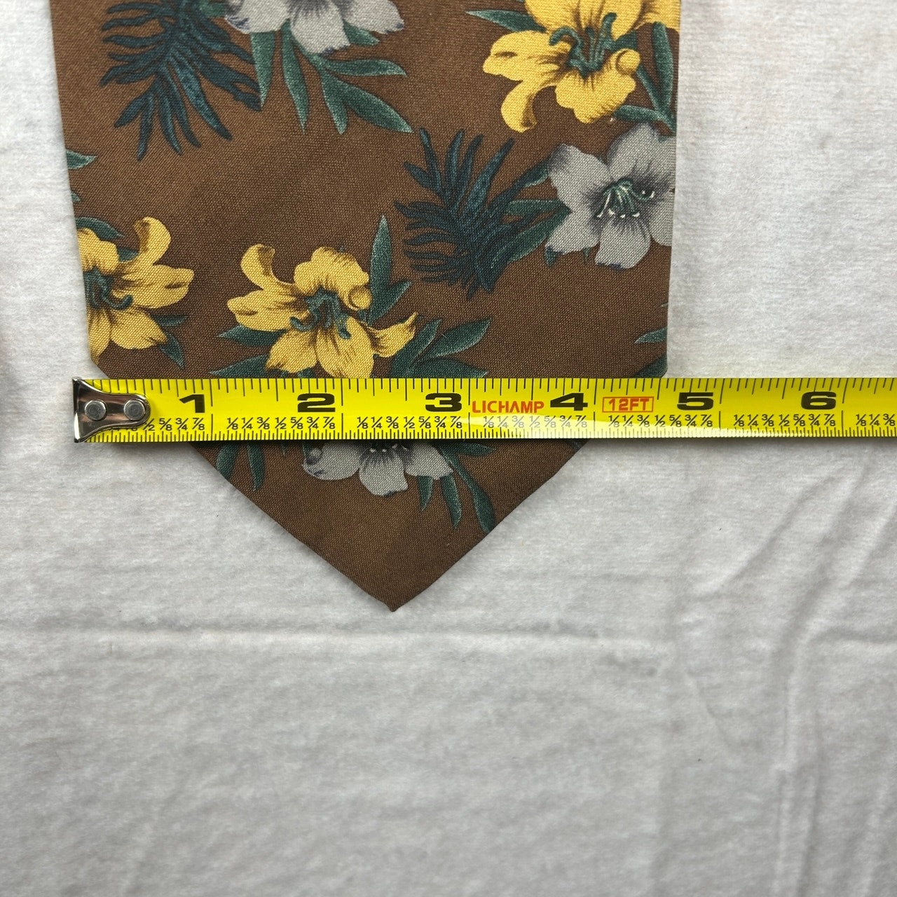 Tommy Bahama 100% Silk Men’s Tie – Brown Tropical Floral Print – Made in USA