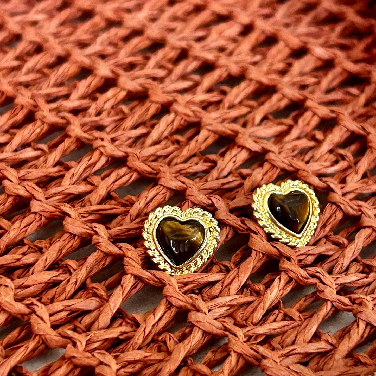 Heart-Shaped Tiger’s Eye Stud Earrings, for Pierced Ears, Gold-Tone Surround