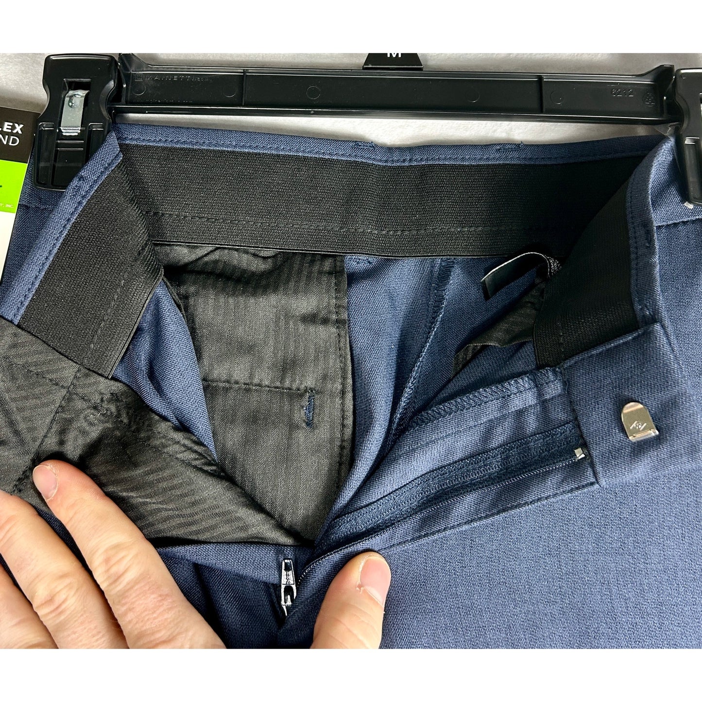 NWT Haggar Men's Super Flex Waistband Dress Pants, 32x30 Navy Blue, Straight Fit