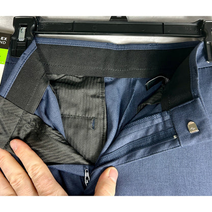 NWT Haggar Men's Super Flex Waistband Dress Pants, 32x30 Navy Blue, Straight Fit