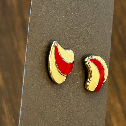 Vintage Mod Enamel Stud Earrings Red & White Swirl Geometric