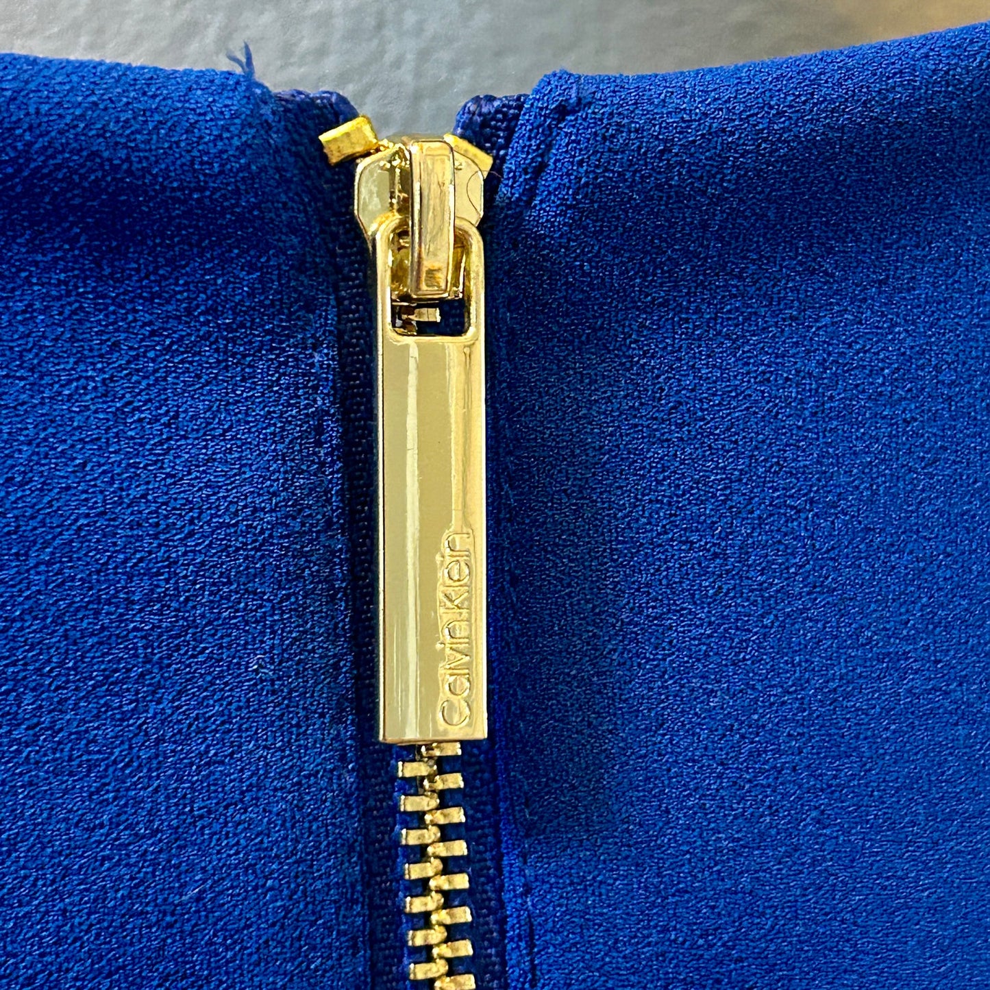 Calvin Klein Royal Blue Sheath Dress Size 4 Tulip Cap Sleeve