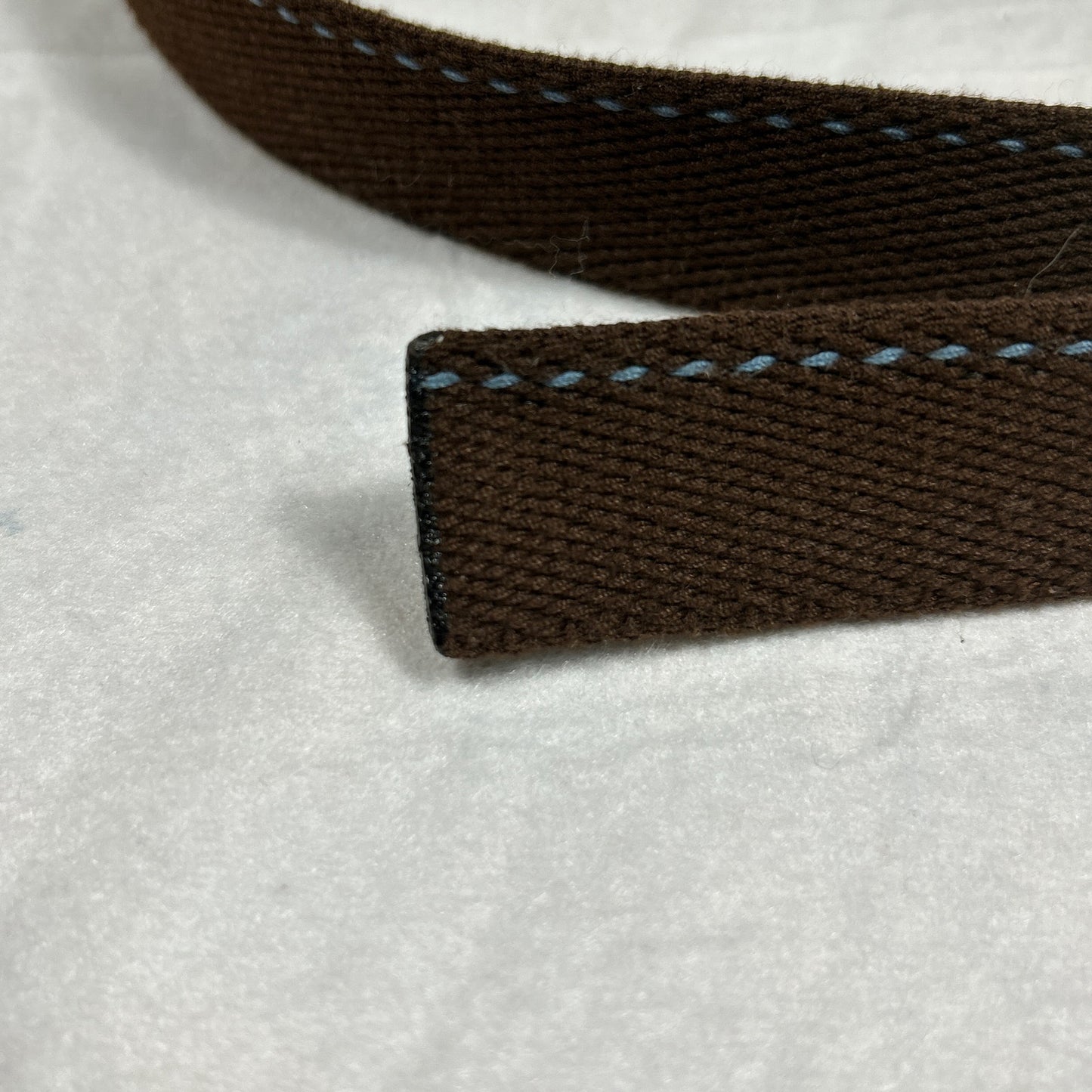 L.L. Bean Men’s Large OHAY7 Webbed Cloth Belt Brown Adjustable Metal Buckle