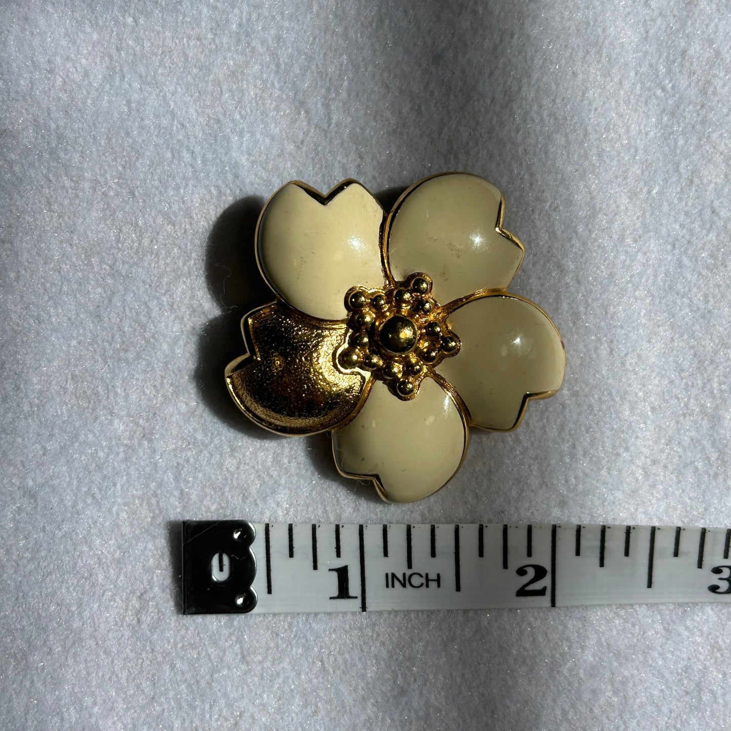 Vintage Monet Signed Gold Tone & White Enamel 5-Petal Flower Brooch Pin