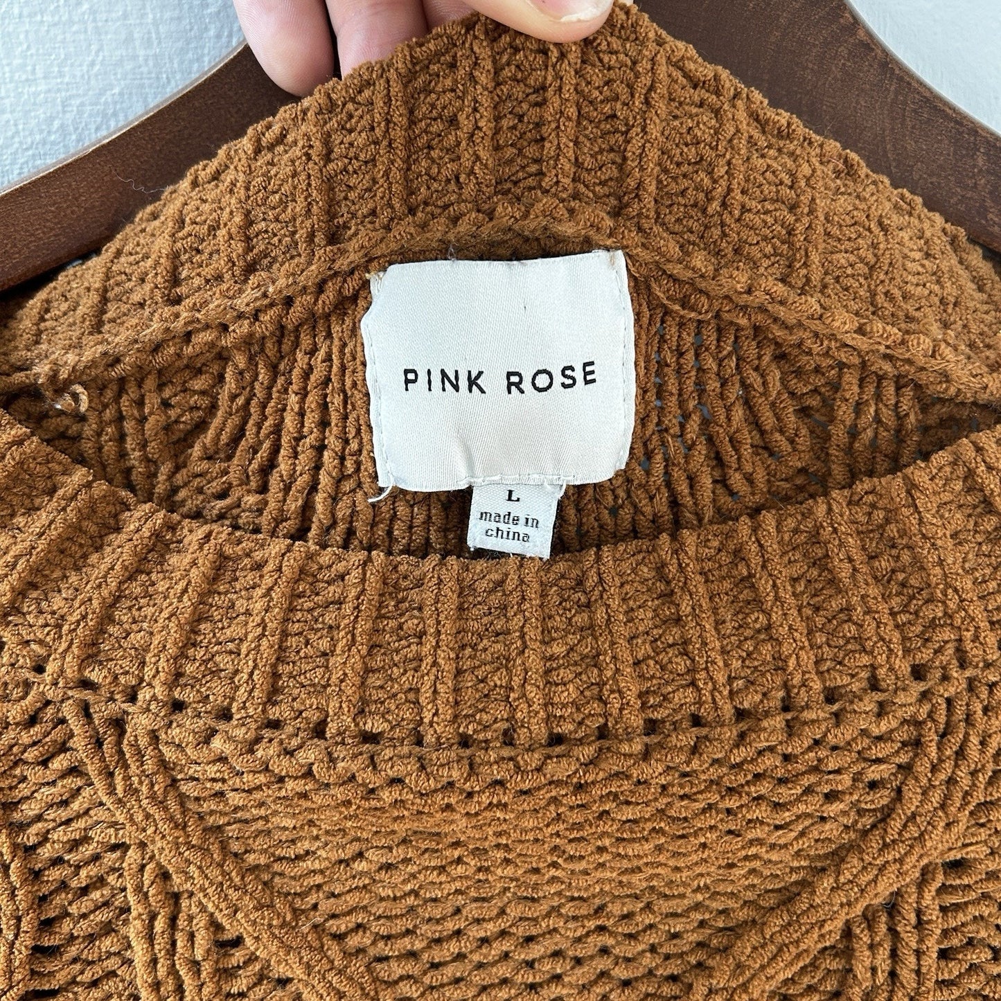 Pink Rose Brown Cable-Knit Pullover Sweater Crew Neck 100% Polyester Size L