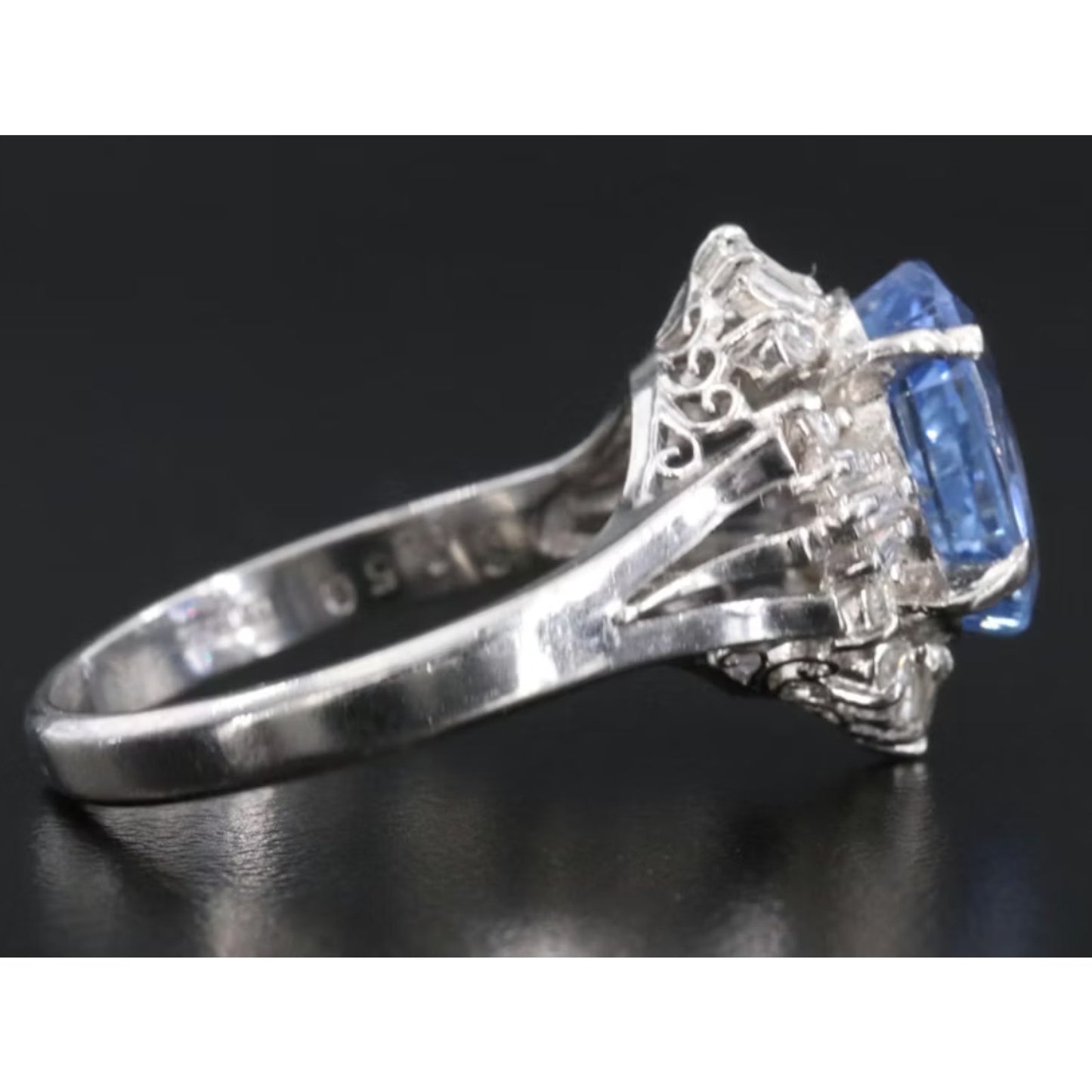 Platinum 3.50 ct Unheated Nat. Ceylon Sapphire and Nat. Diamond Ring, Size 6-GIA